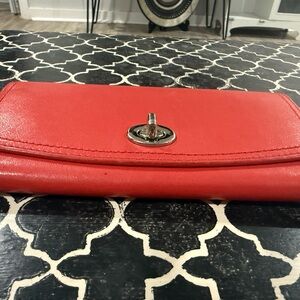 Vintage Coach orange-red Leather Turn-Lock Clutch Bag wallet